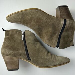 AQUATALIA Women’s‎ Suede Boots Size 10